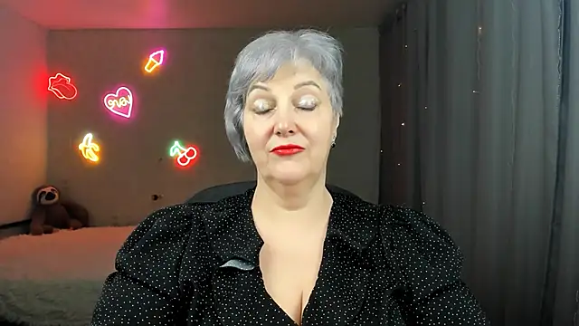 Mary-Leee online show from March 2, 1:51 pm