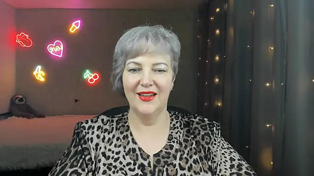 Mary-Leee online show from March 13, 9:21 am