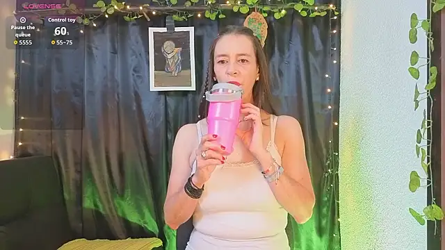 LeanaMaturee online show from March 20, 12:54 pm