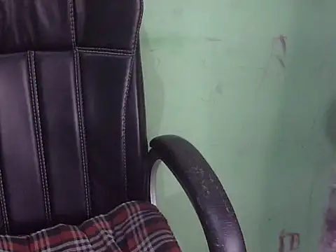 cute momo love online show from May 10, 4:47 am