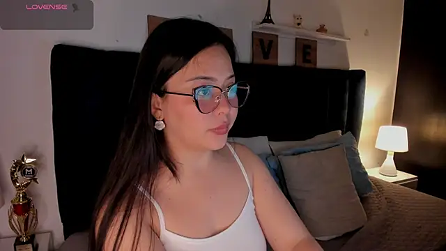 Annye01  online show from April 22, 1:30 pm