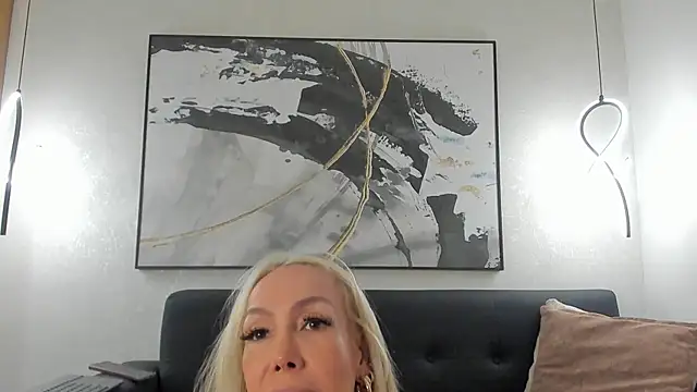 SophiMarin online show from April 21, 11:17 am