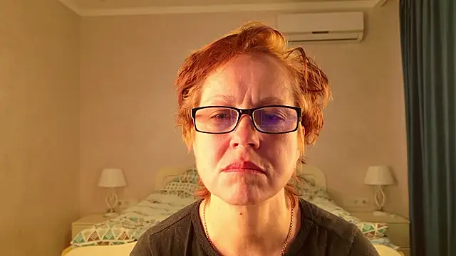 LioraWeiss online show from March 2, 6:47 am