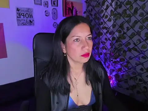 Megan Collinss1 online show from February 24, 5:55 pm