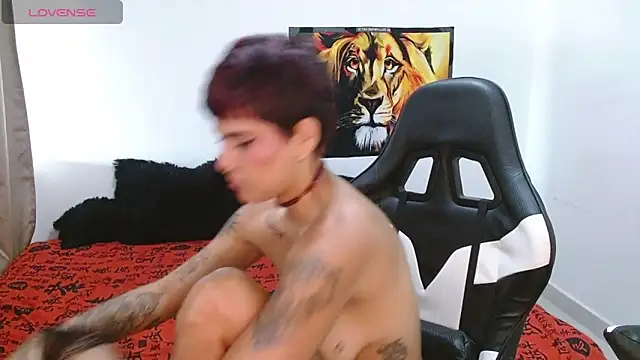 Divinejewel69 online show from March 21, 12:21 pm