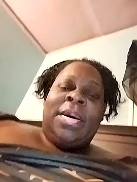 Pinkchocolatebbw online show from March 26, 1:52 am