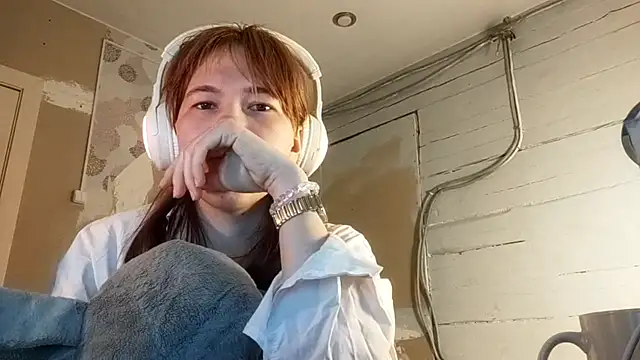 DinaFirebird online show from February 26, 11:42 am