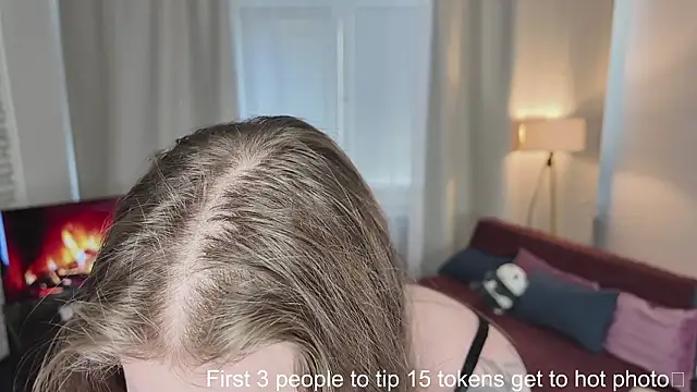 EmilyBlazee online show from March 18, 3:39 pm