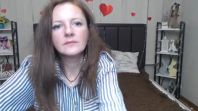 MeganPirs online show from July 11, 5:24 pm