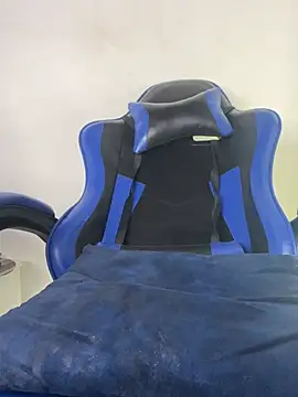 Maddie 7 online show from March 2, 5:08 am