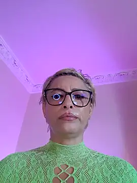 LunaBlaise online show from June 7, 2:35 pm