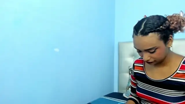 Saray sexylove online show from April 8, 11:45 am