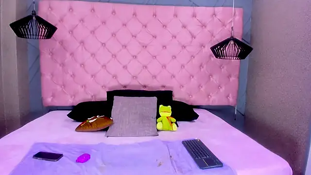 SARA HORNY- online show from March 7, 4:08 am