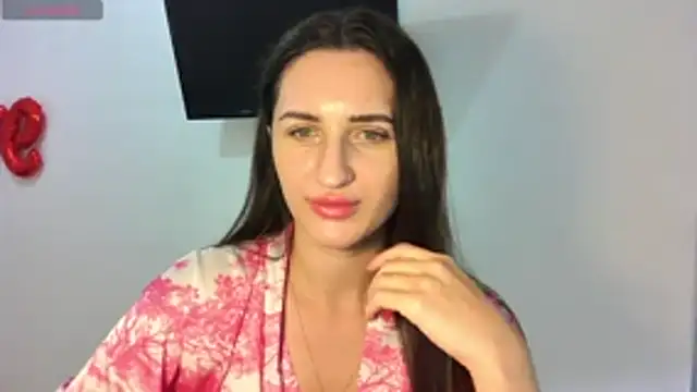 EveLuxe01 online show from March 21, 4:23 pm