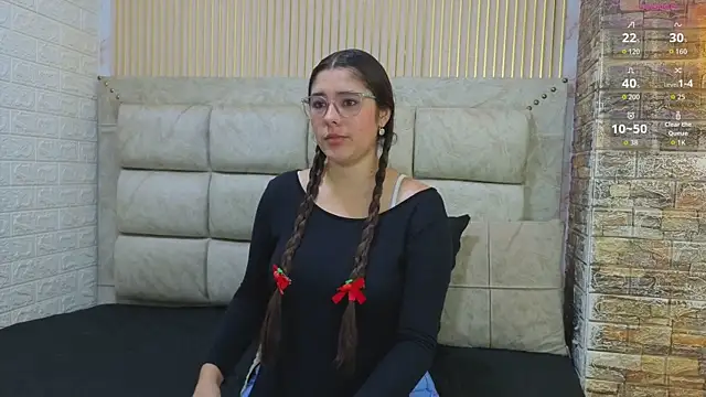 ElisVega online show from April 14, 7:47 pm