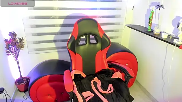 Agatha Marin online show from April 15, 11:27 pm