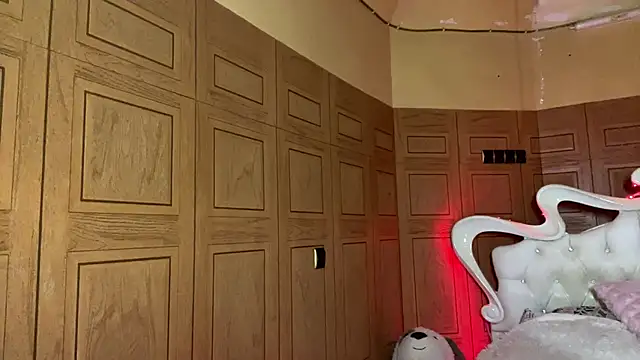 Anika Socutehe online show from March 11, 4:31 pm