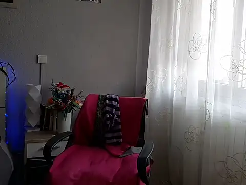 mariaplaya online show from April 13, 8:15 am