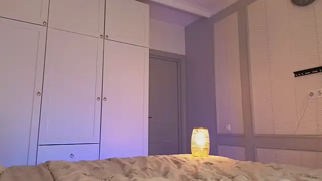 AliceTease online show from April 5, 11:20 am