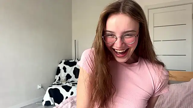 Lolatatee online show from March 23, 5:13 am