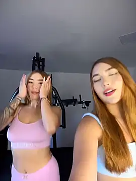 CyberMiaXXX online show from April 9, 9:31 pm