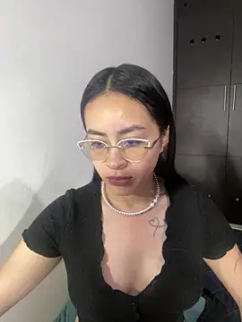 Anni Rose online show from March 17, 9:35 am