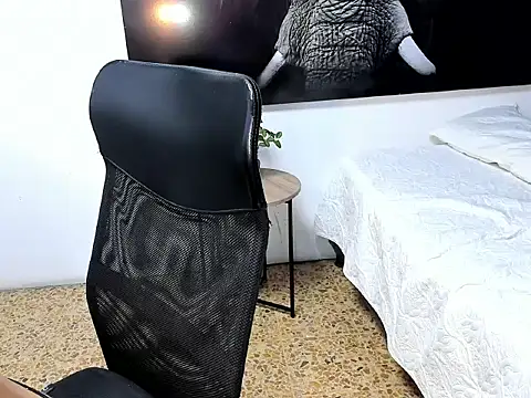 amara fox1 online show from April 9, 2:03 am