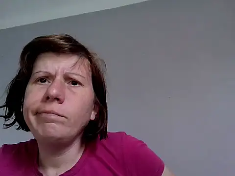 alicexox0 online show from April 16, 9:53 am