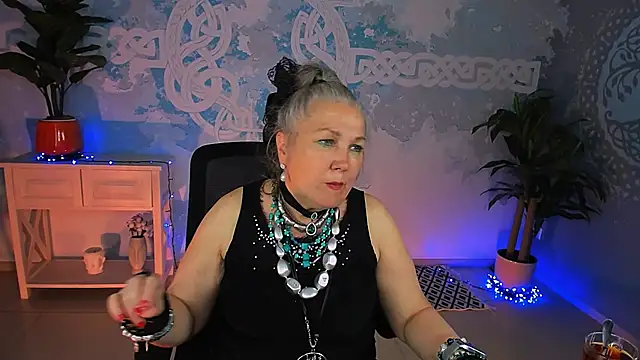 LilaMaharani online show from May 6, 1:48 pm
