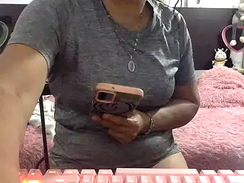 mommy-Milf online show from March 18, 2:38 am