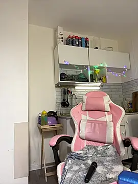 soft focus online show from March 20, 4:50 am