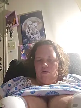 Purplesparkle1 online show from May 25, 9:19 am
