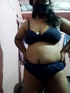 Miss-Dolly07 online show from April 13, 4:52 pm