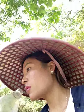 Mimi pussy online show from March 30, 5:18 am