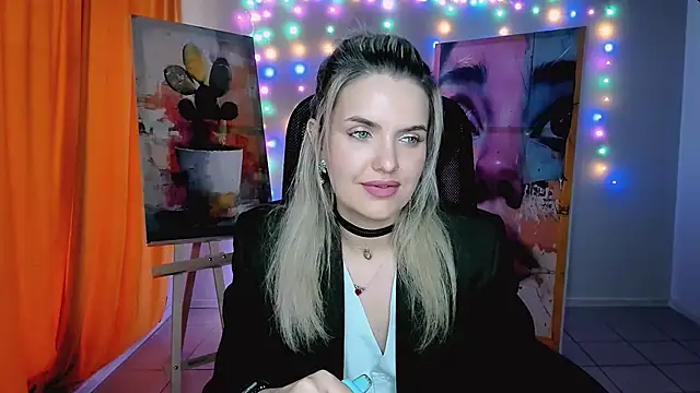 AliceSmite online show from May 29, 11:41 am