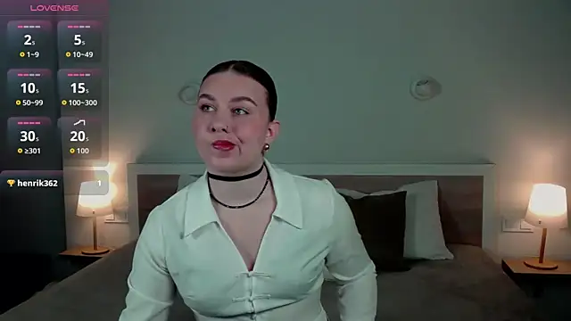 HermioneMoon online show from March 29, 4:06 pm