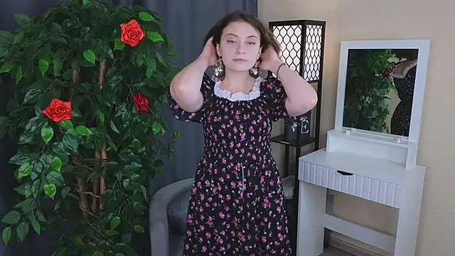 BreannaBuczak online show from March 7, 1:45 am