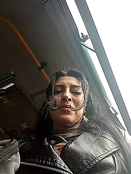 jaade doll online show from March 9, 1:03 pm