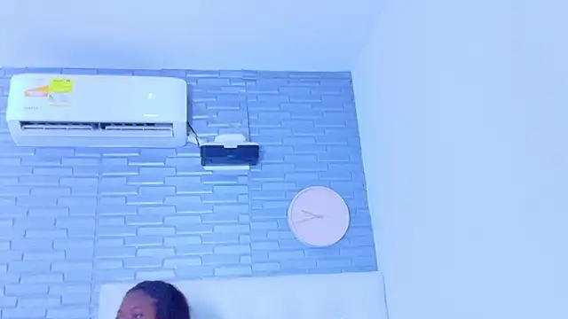 pervert shydoll1 online show from April 18, 3:31 am