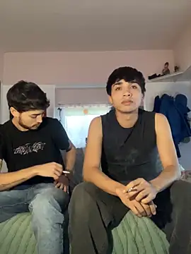 Lucasss2204 online show from May 1, 6:44 pm