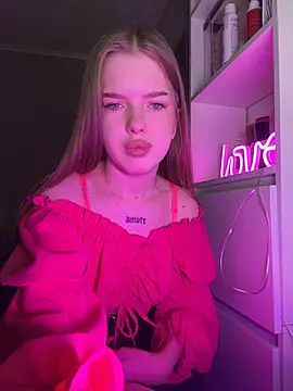 KayShaw online show from March 6, 7:36 am