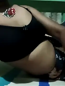 niyashree100 online show from May 9, 6:26 am
