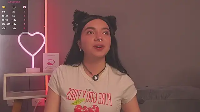 Im Elaris online show from March 27, 3:02 pm