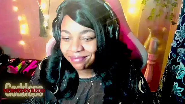 Goddess MercedesRedd online show from May 17, 12:59 pm