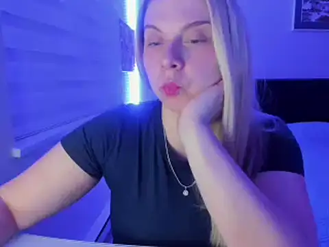 callme iva online show from April 11, 7:45 am