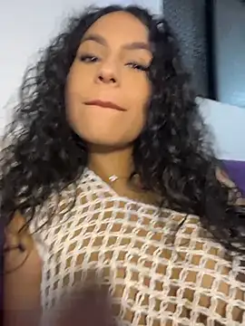 AmeliaAndersson online show from May 9, 11:40 pm