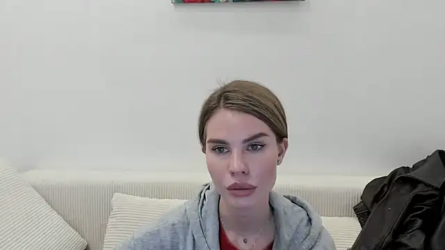 MollyCem online show from March 11, 5:15 pm