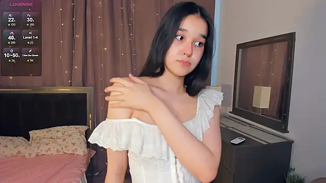 ShawtyCelina online show from March 5, 8:43 am