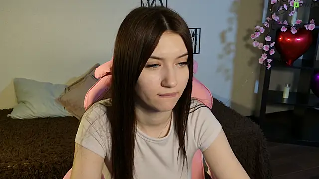 Sugar Kitten12 online show from March 19, 1:43 am