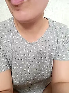 Emi hot1 online show from March 16, 11:58 am